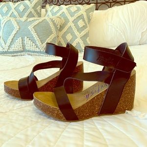 Blowfish Black Wedge sandals